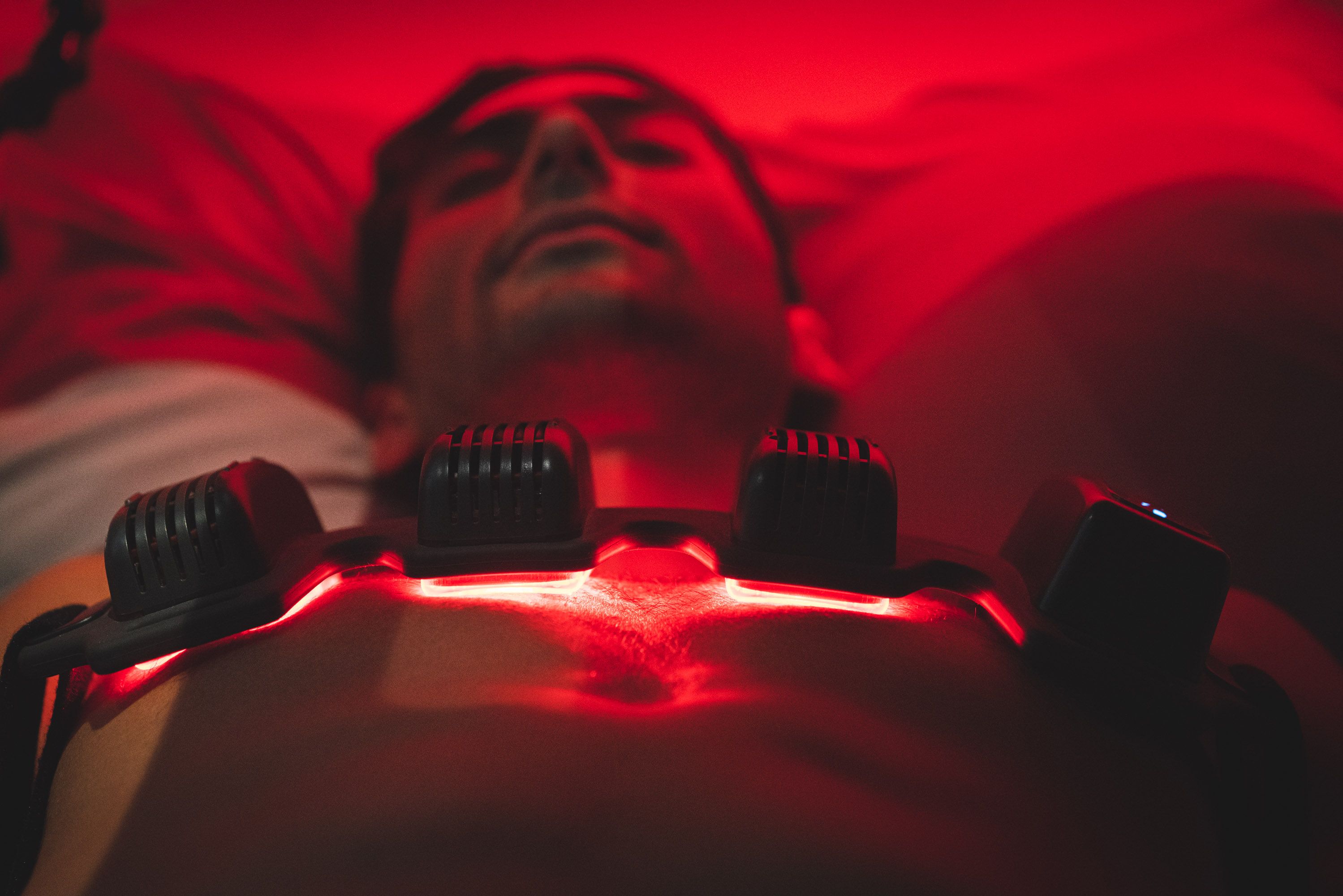 How does red light therapy work?